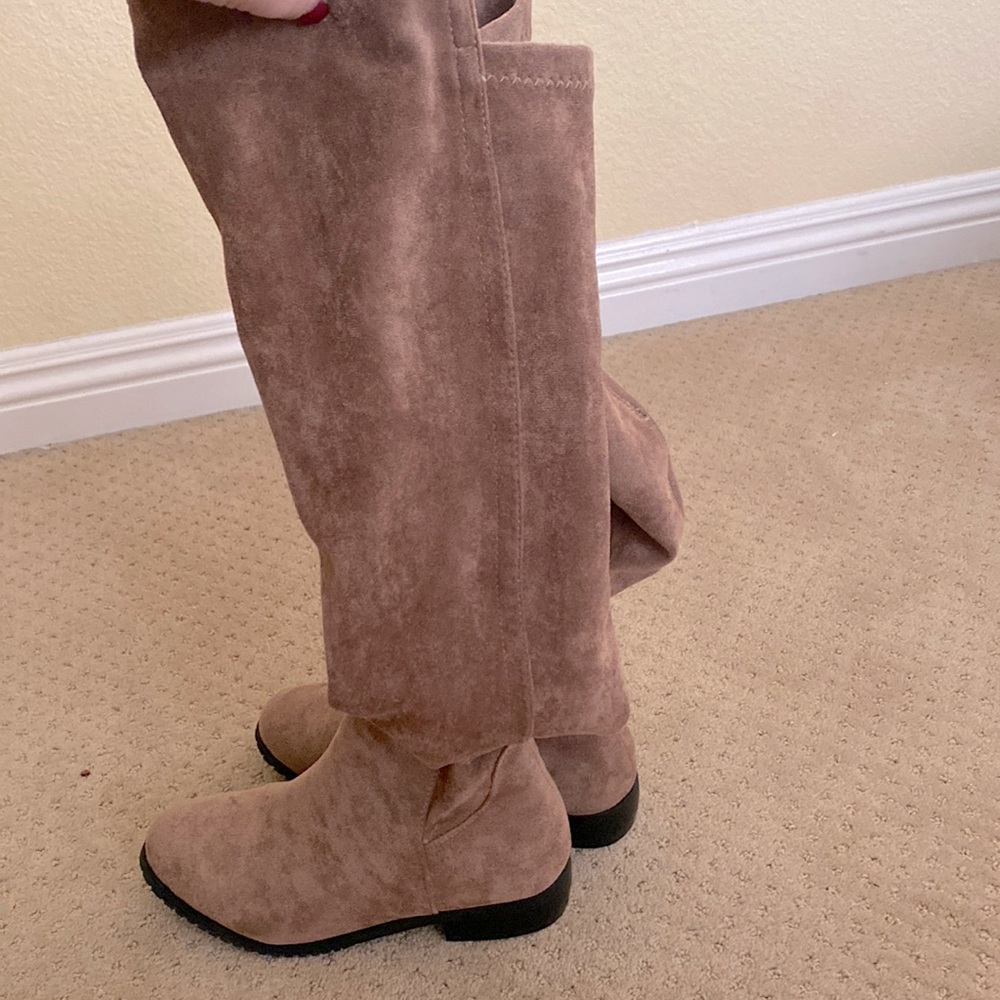 Only worn once for Halloween party! Perfect condition great for many outfits
